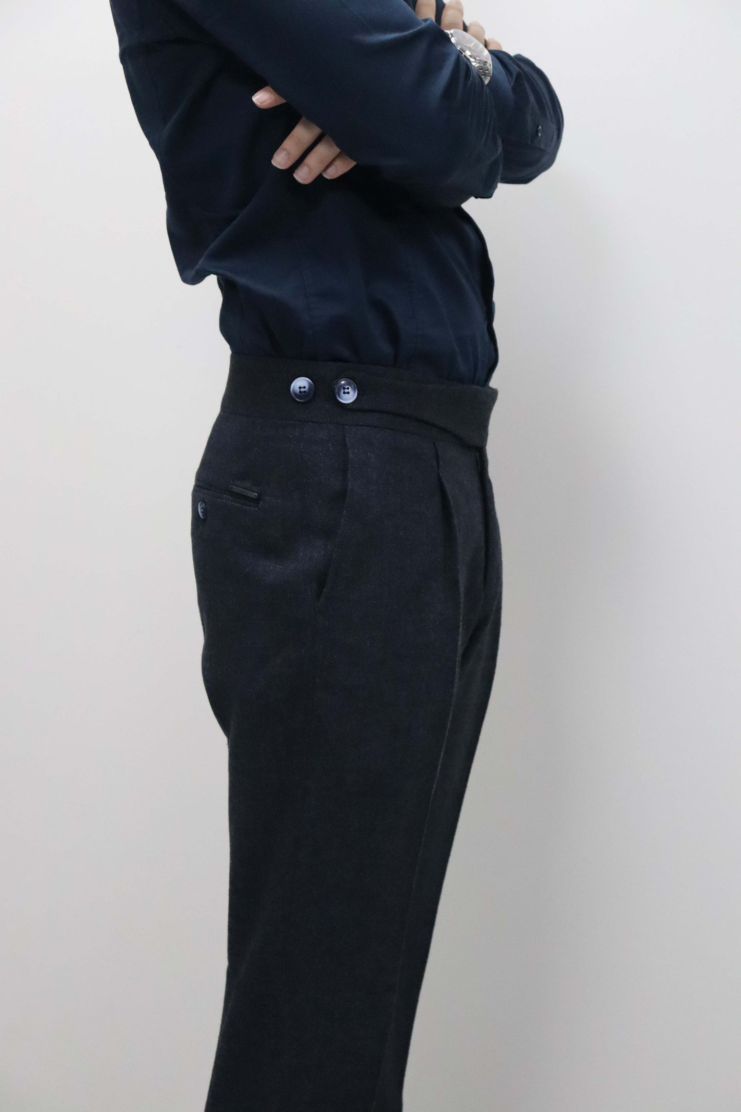 Daniel Voi Koyu Lacivert İtalyan Kesim Yan Düğmeli Pileli Şık Kumaş Pantolon