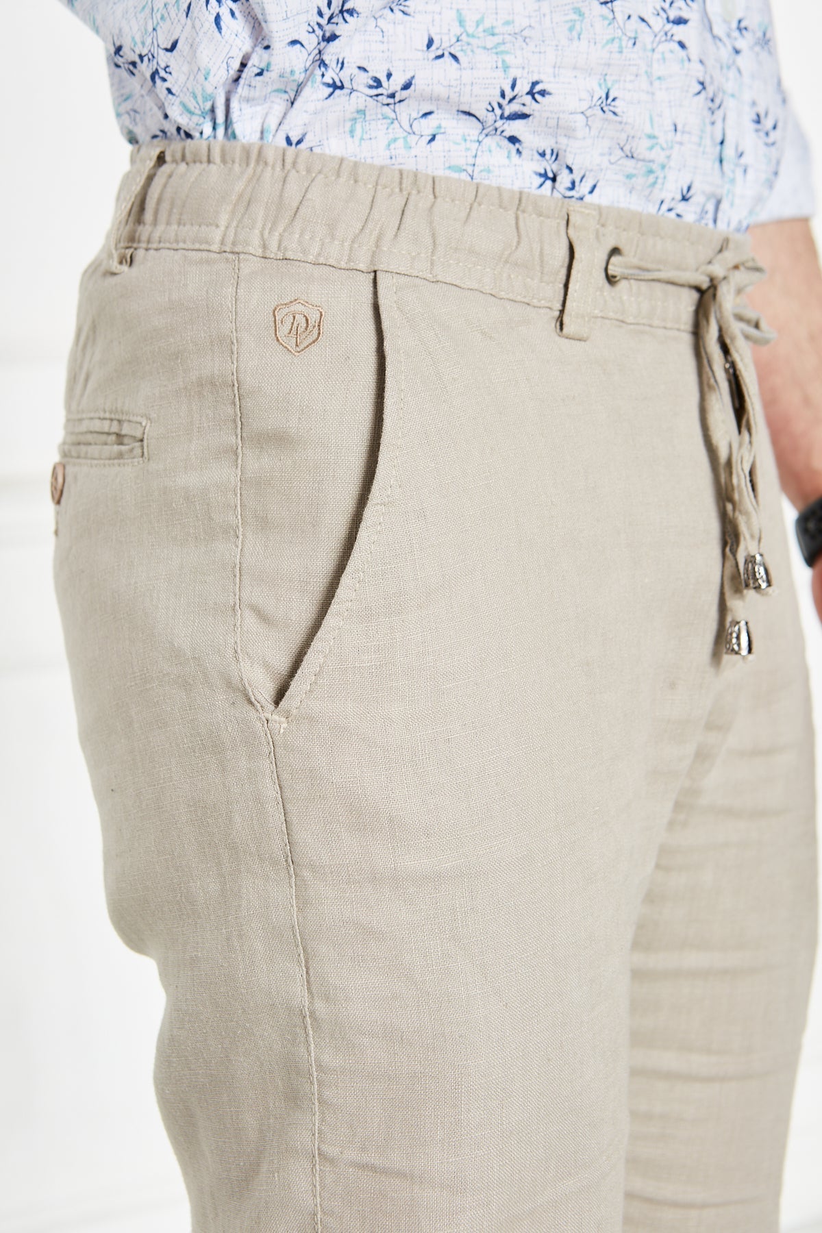 Erkek Lastikli Regular Fit %100 Keten Keten Koyu Bej Pantolon