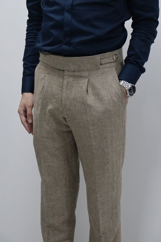 Daniel Voi Açık Kahve İtalyan Kesim Yan Düğmeli Pileli Şık Kumaş Pantolon