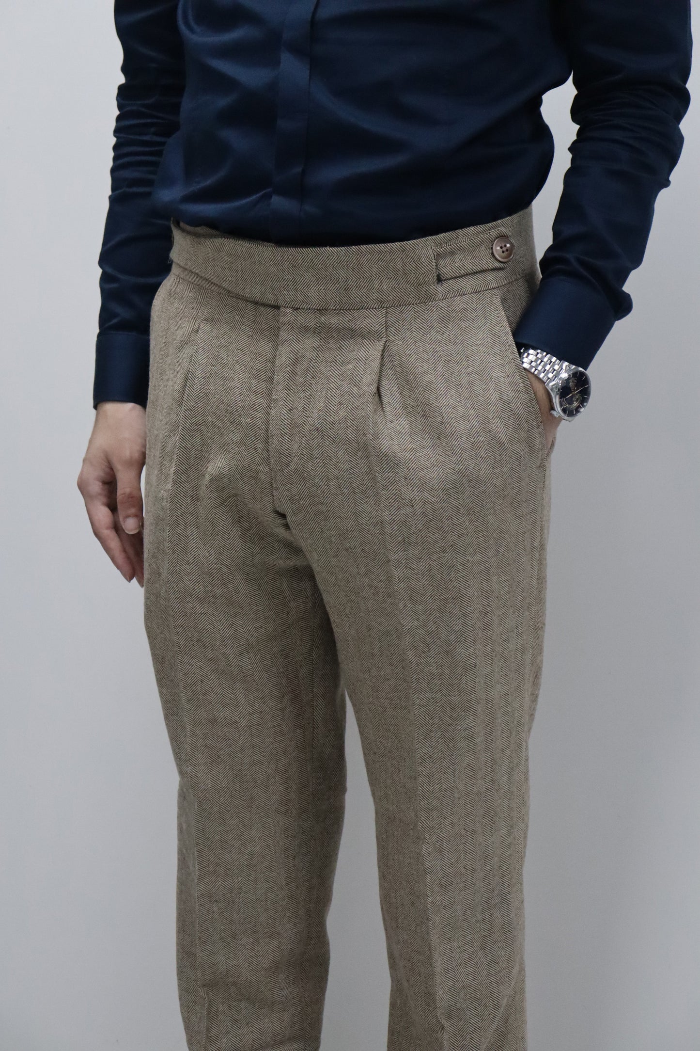 Daniel Voi Açık Kahve İtalyan Kesim Yan Düğmeli Pileli Şık Kumaş Pantolon