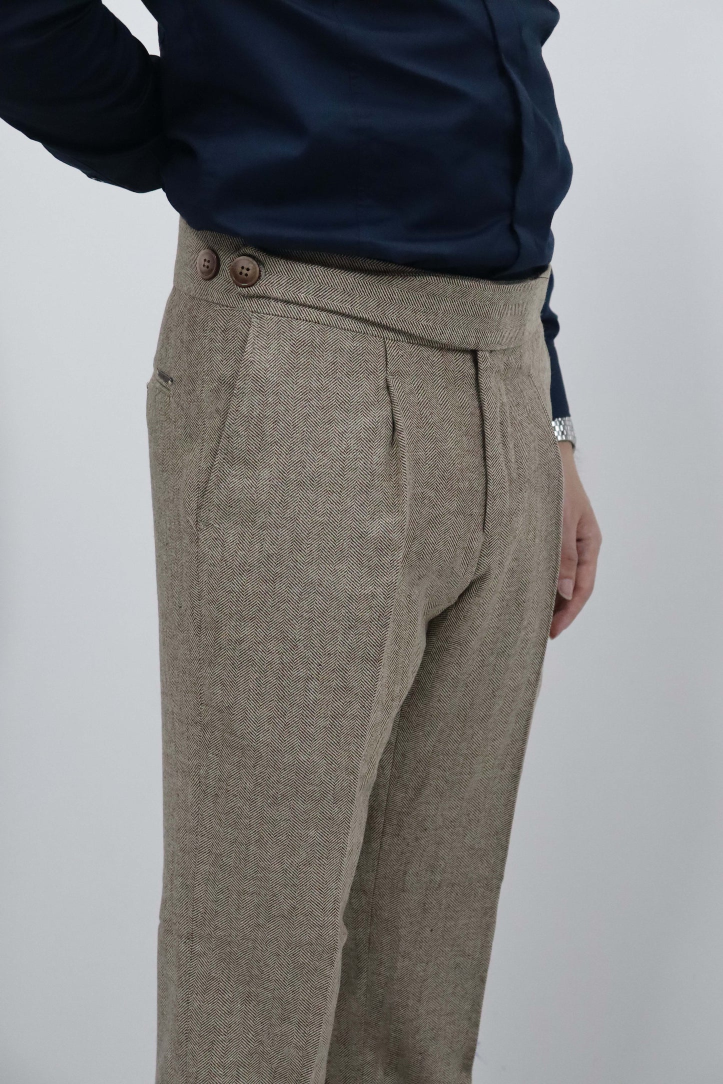 Daniel Voi Açık Kahve İtalyan Kesim Yan Düğmeli Pileli Şık Kumaş Pantolon